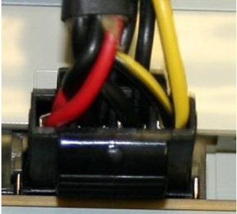 4 pin molex connected to device